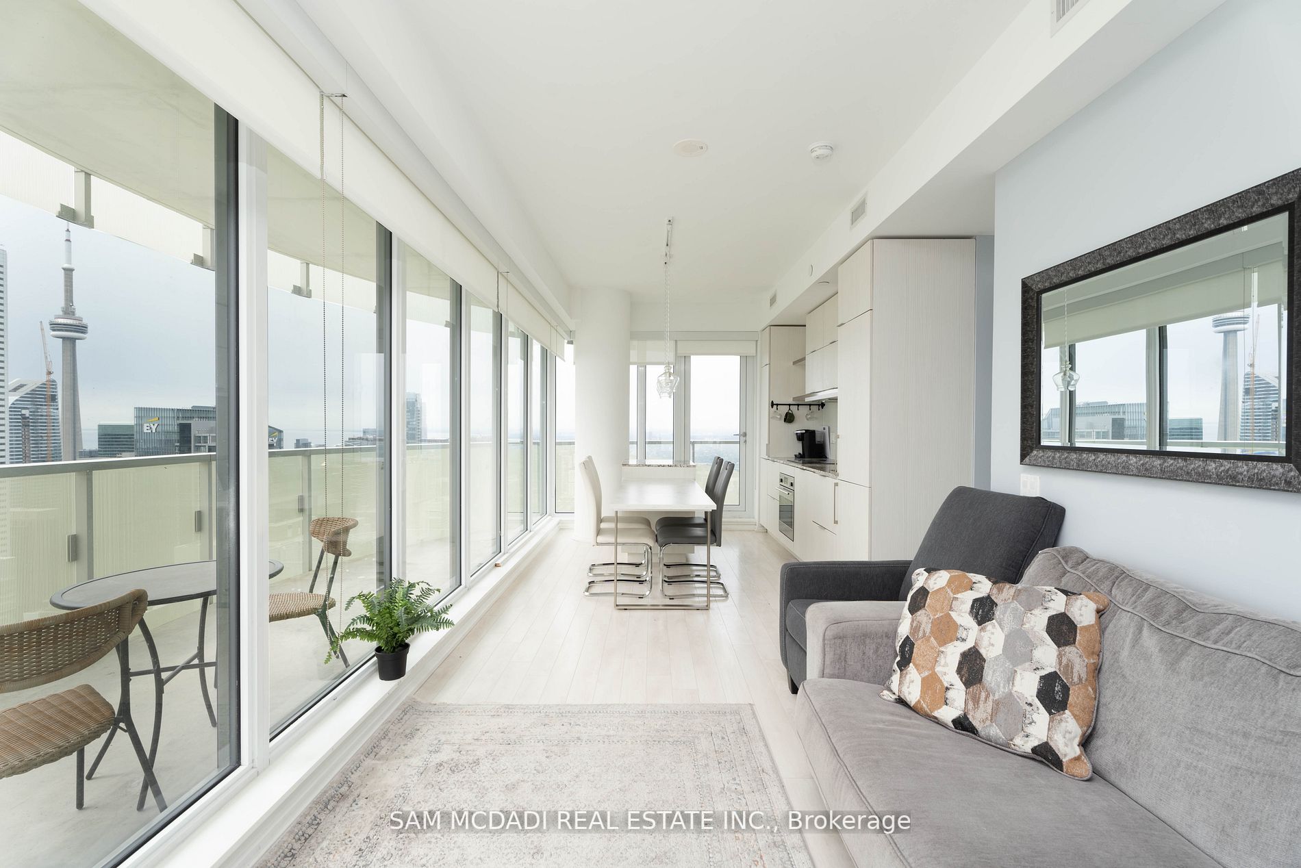 197 Yonge St, #5409