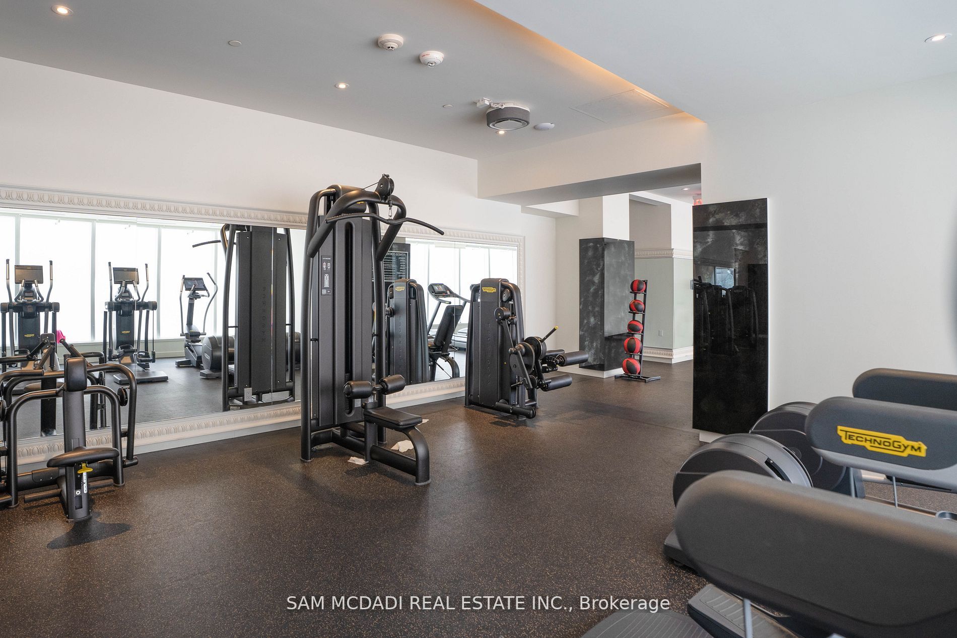 197 Yonge St, #5409