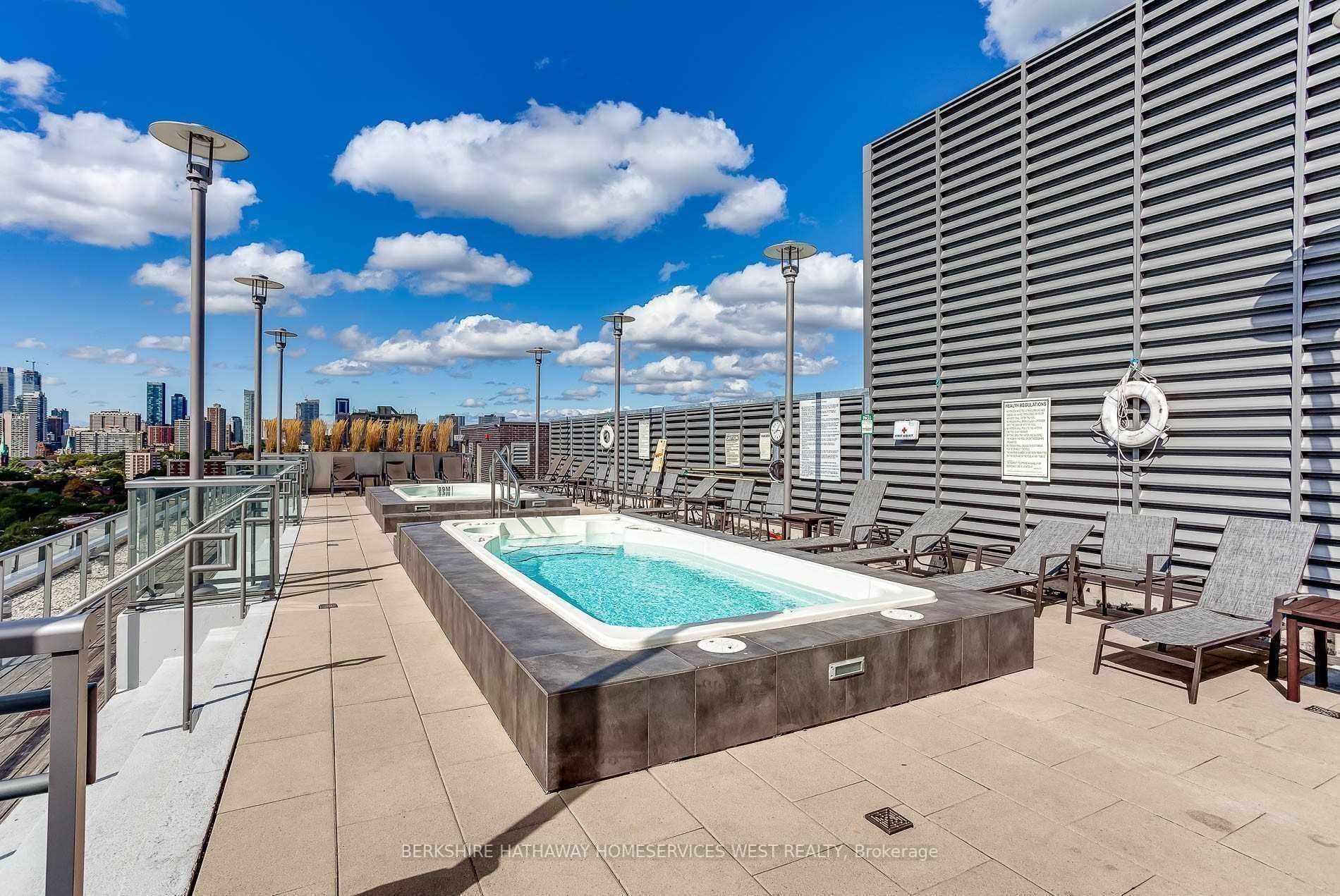 320 Richmond St E, #1410