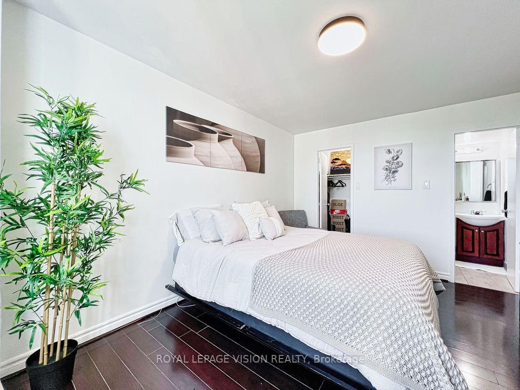 20 Forest Manor Rd, #1411