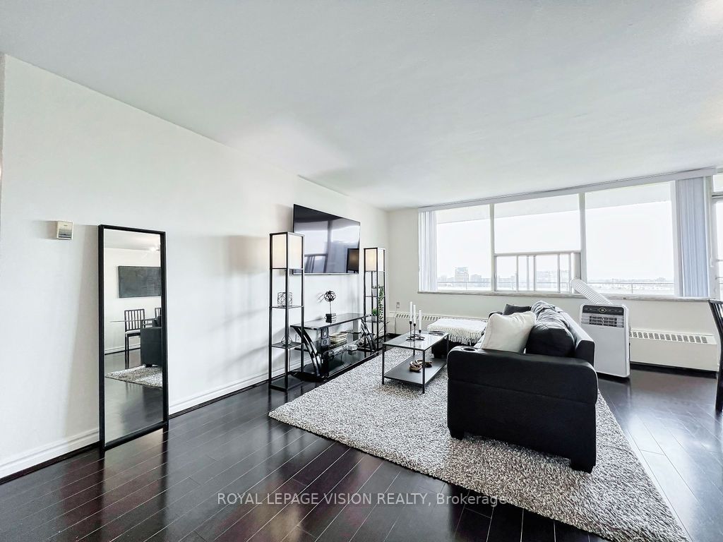 20 Forest Manor Rd, #1411