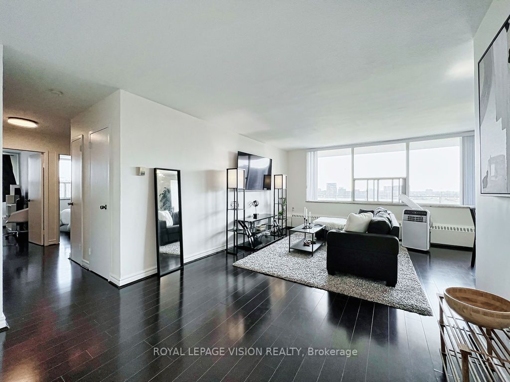20 Forest Manor Rd, #1411