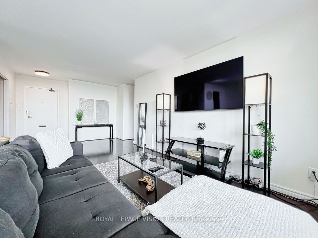 20 Forest Manor Rd, #1411