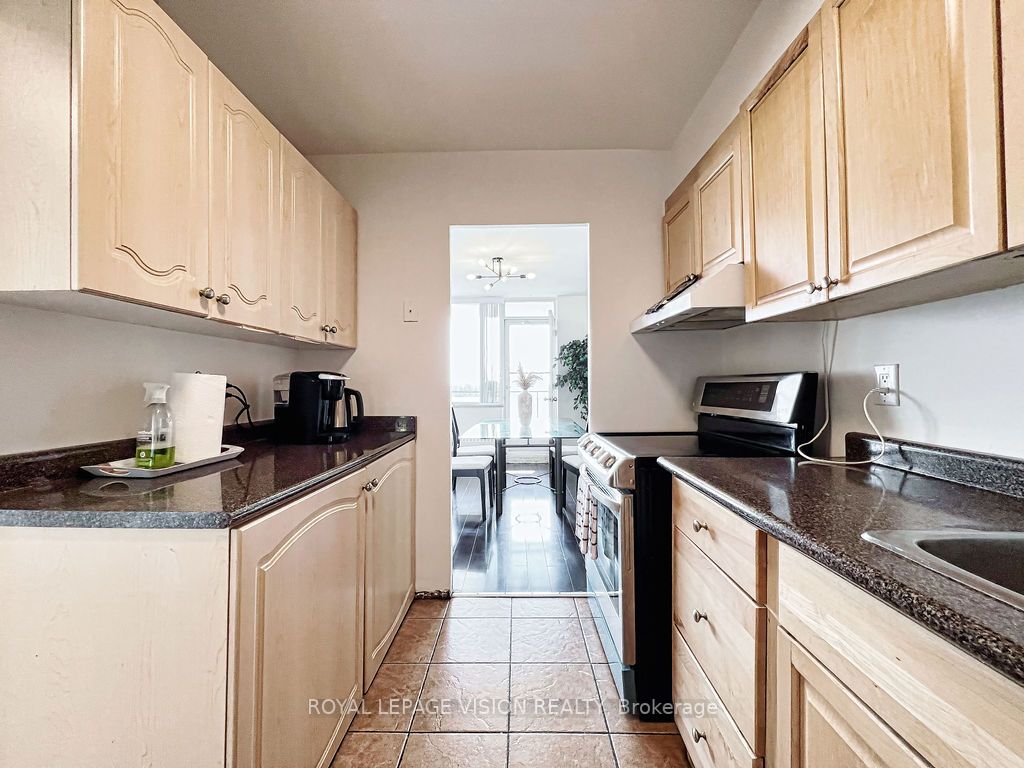 20 Forest Manor Rd, #1411