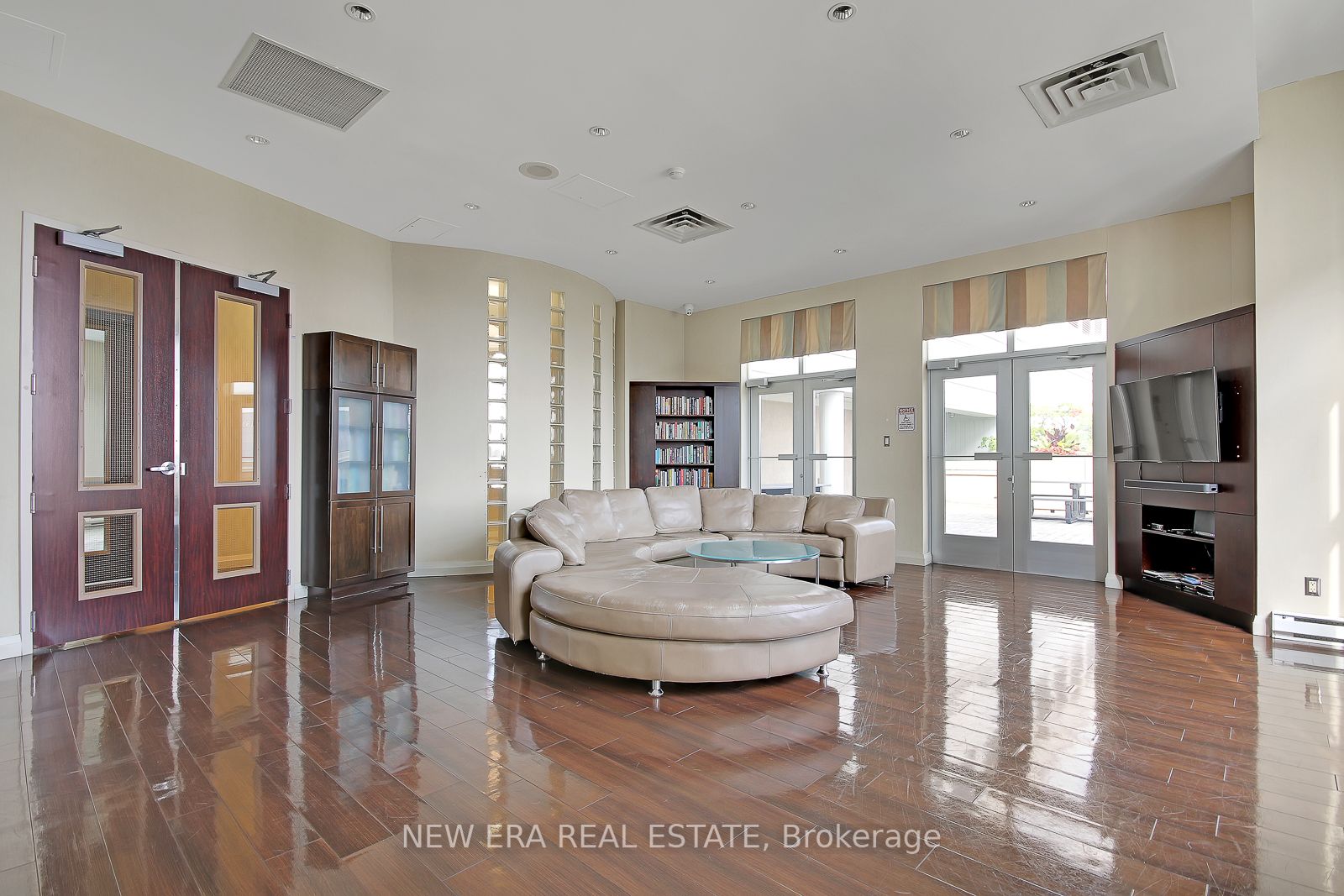 25 The Esplanade, #1706