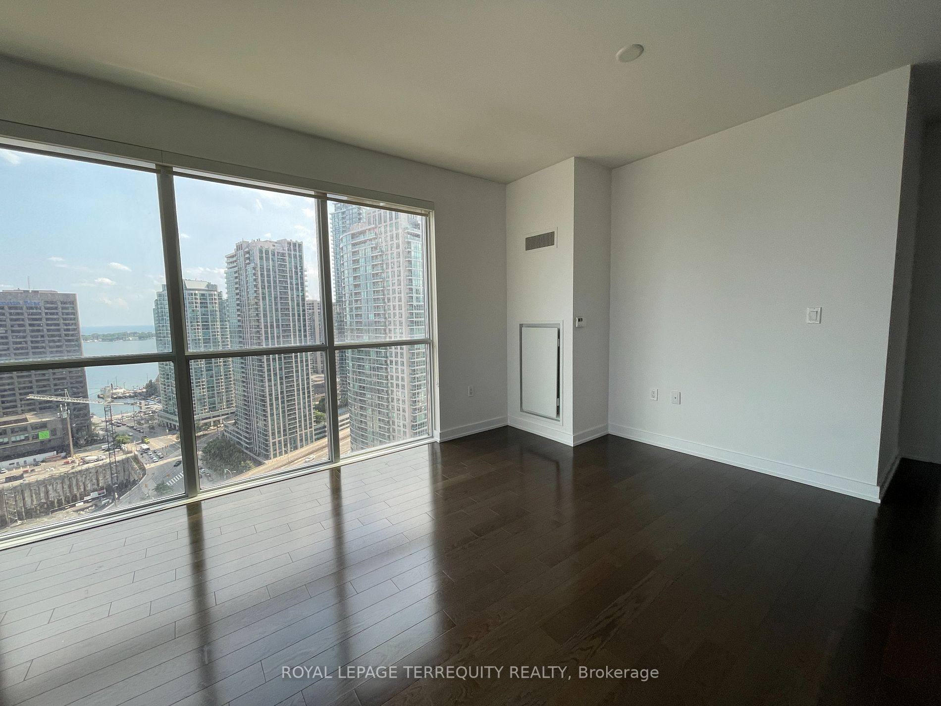 1 The Esplanade Dr, #2608