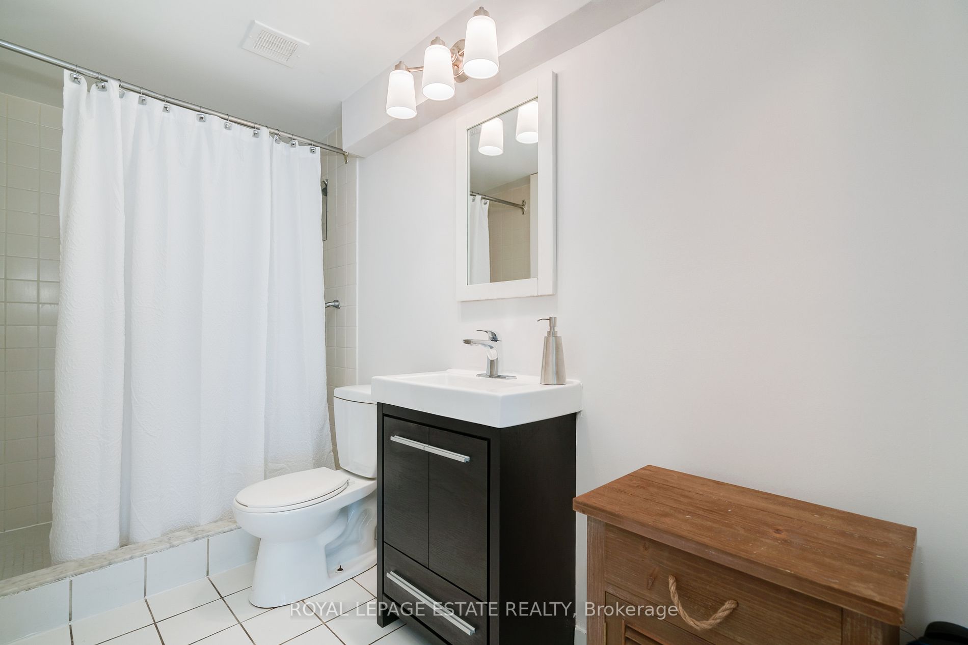 1055 Bay Street, #205