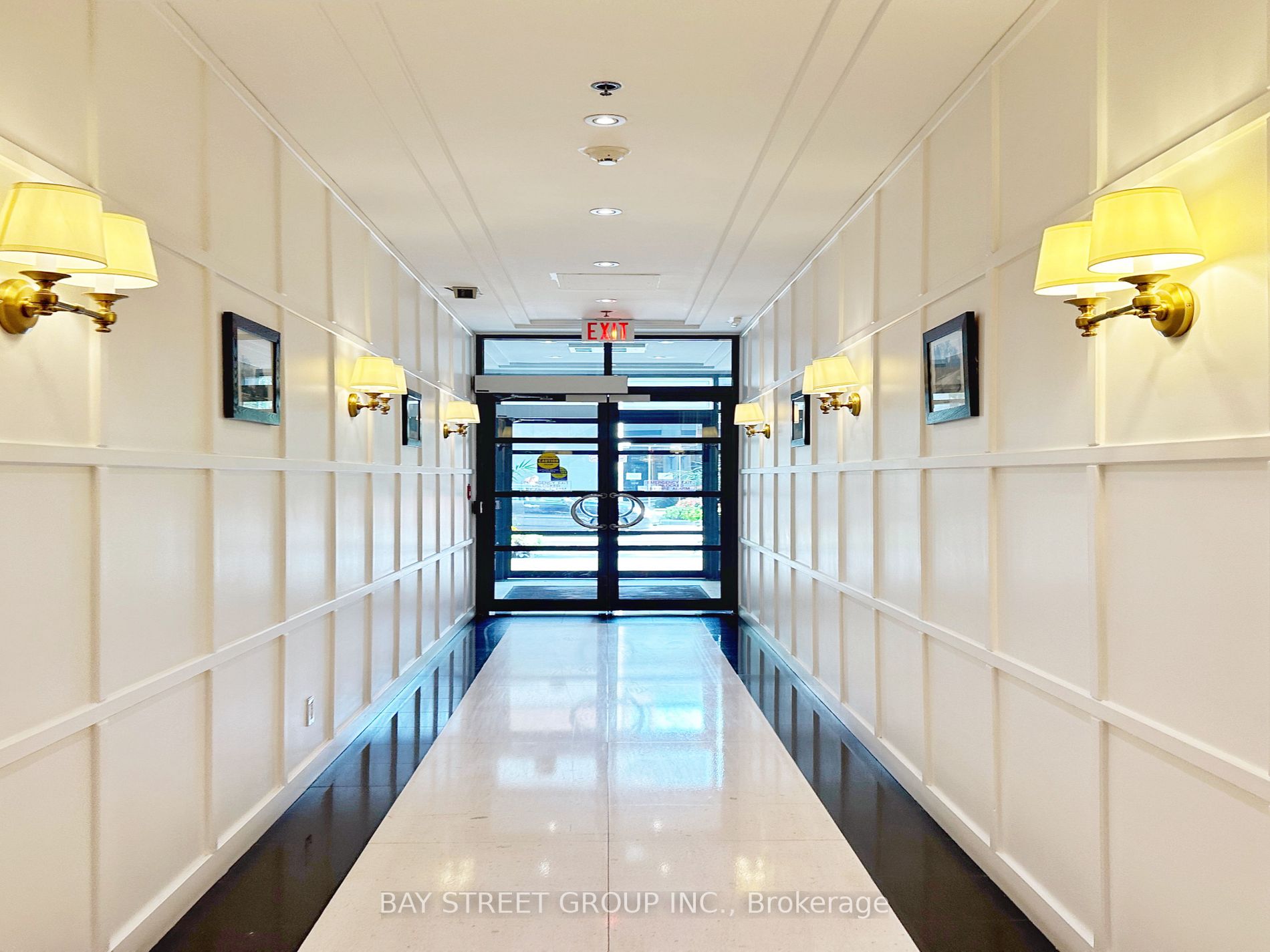 102 Bloor St W, #1001