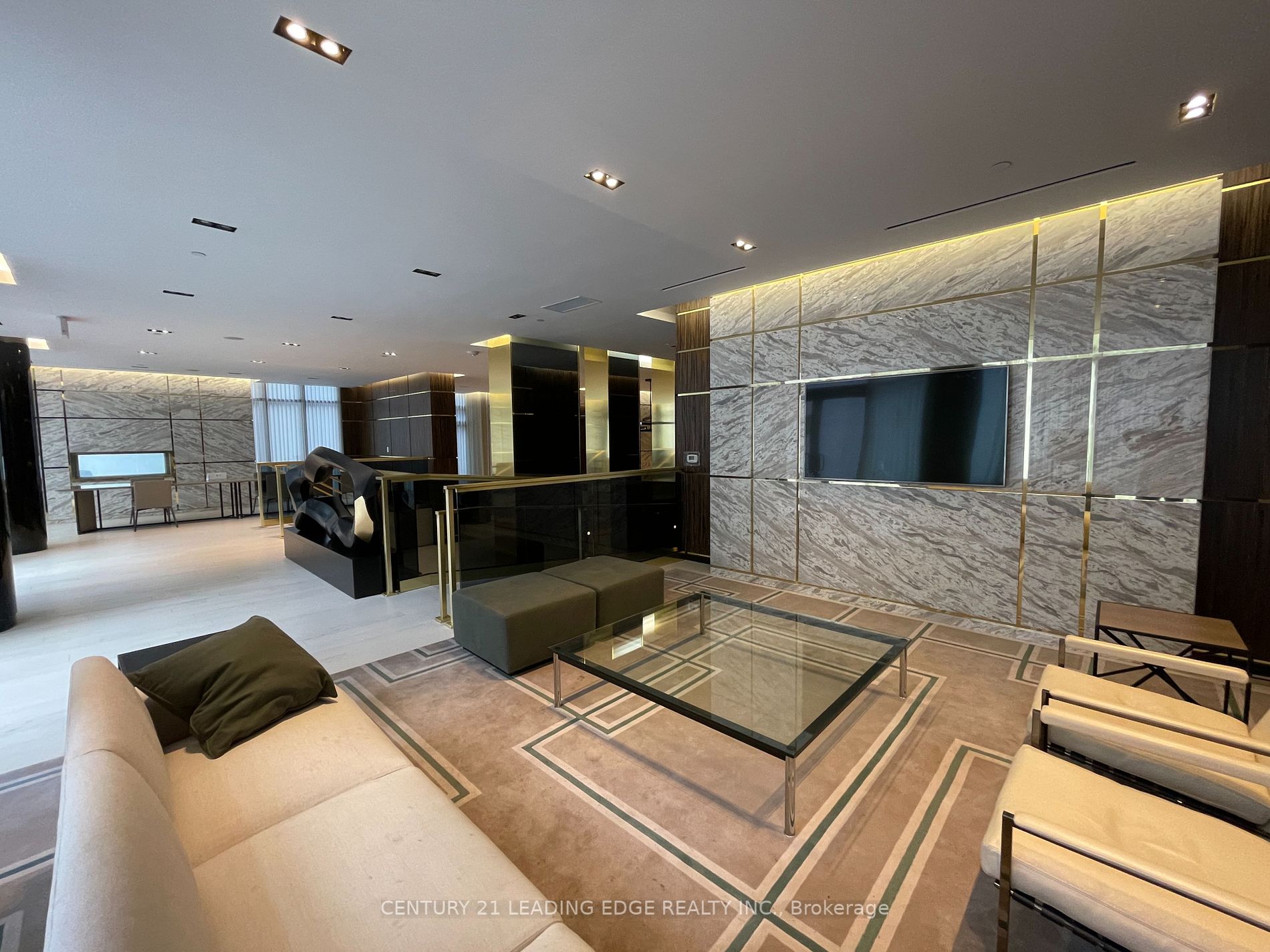 3018 Yonge St, #1111