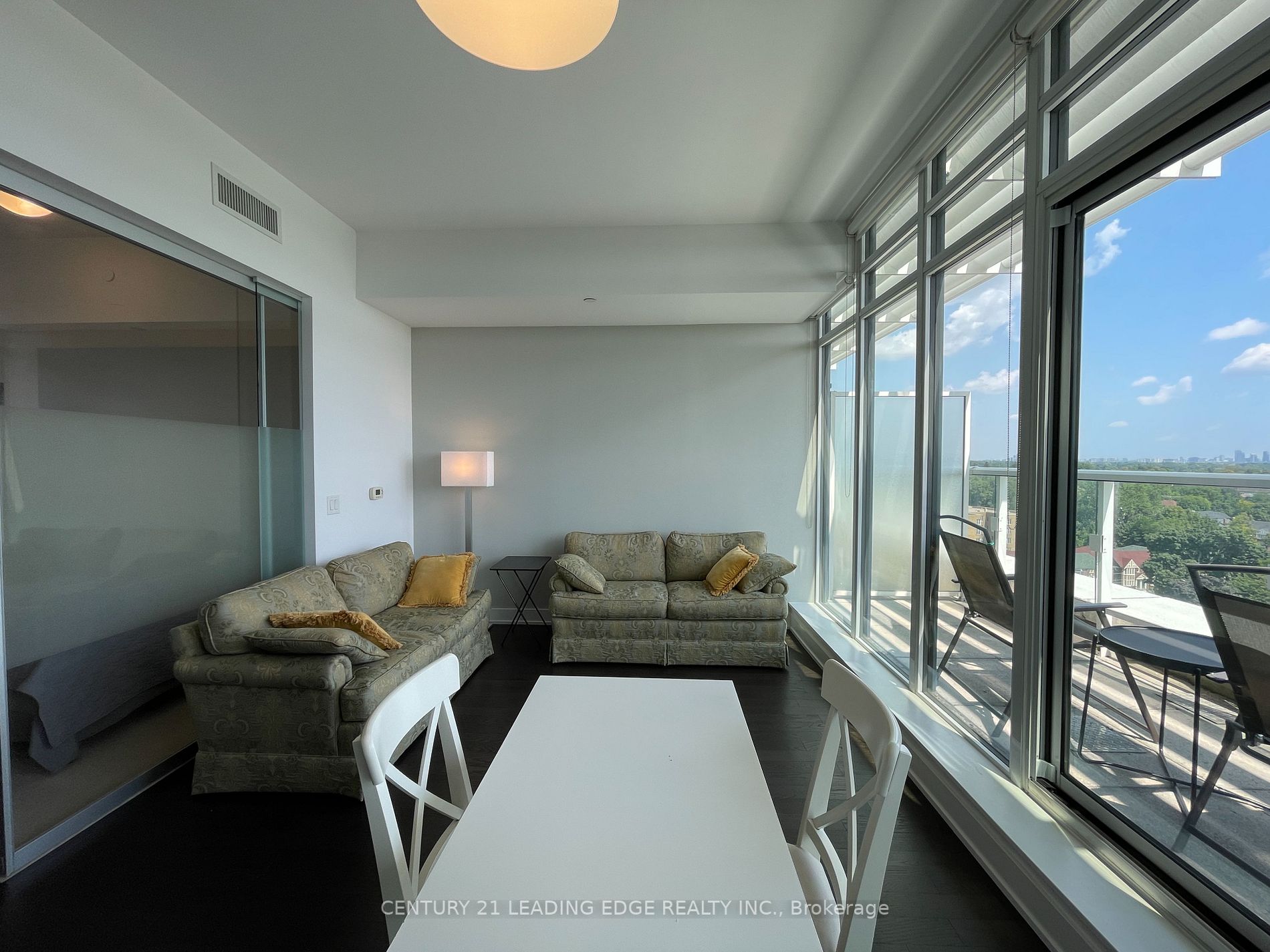 3018 Yonge St, #1111