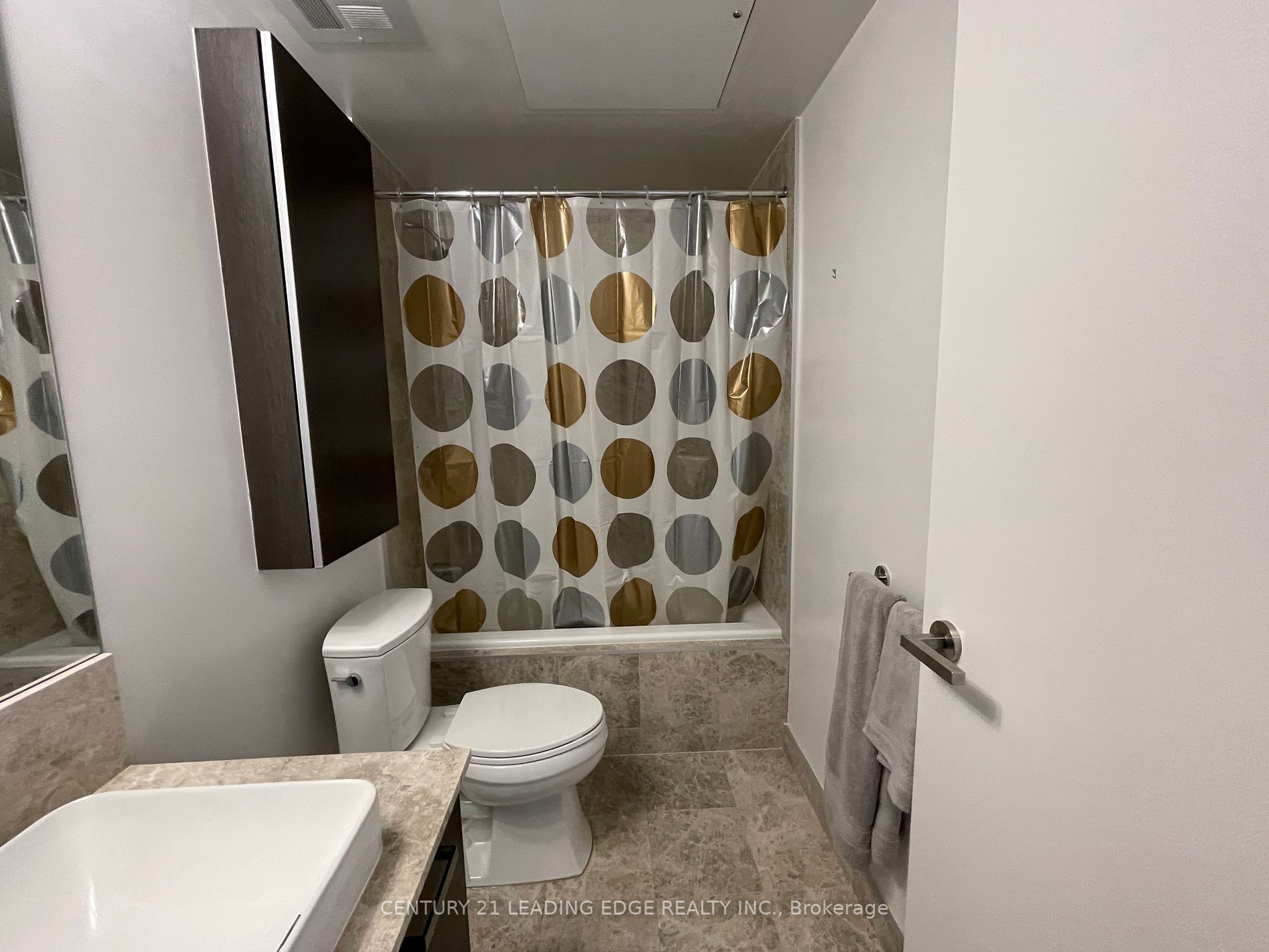 3018 Yonge St, #1111