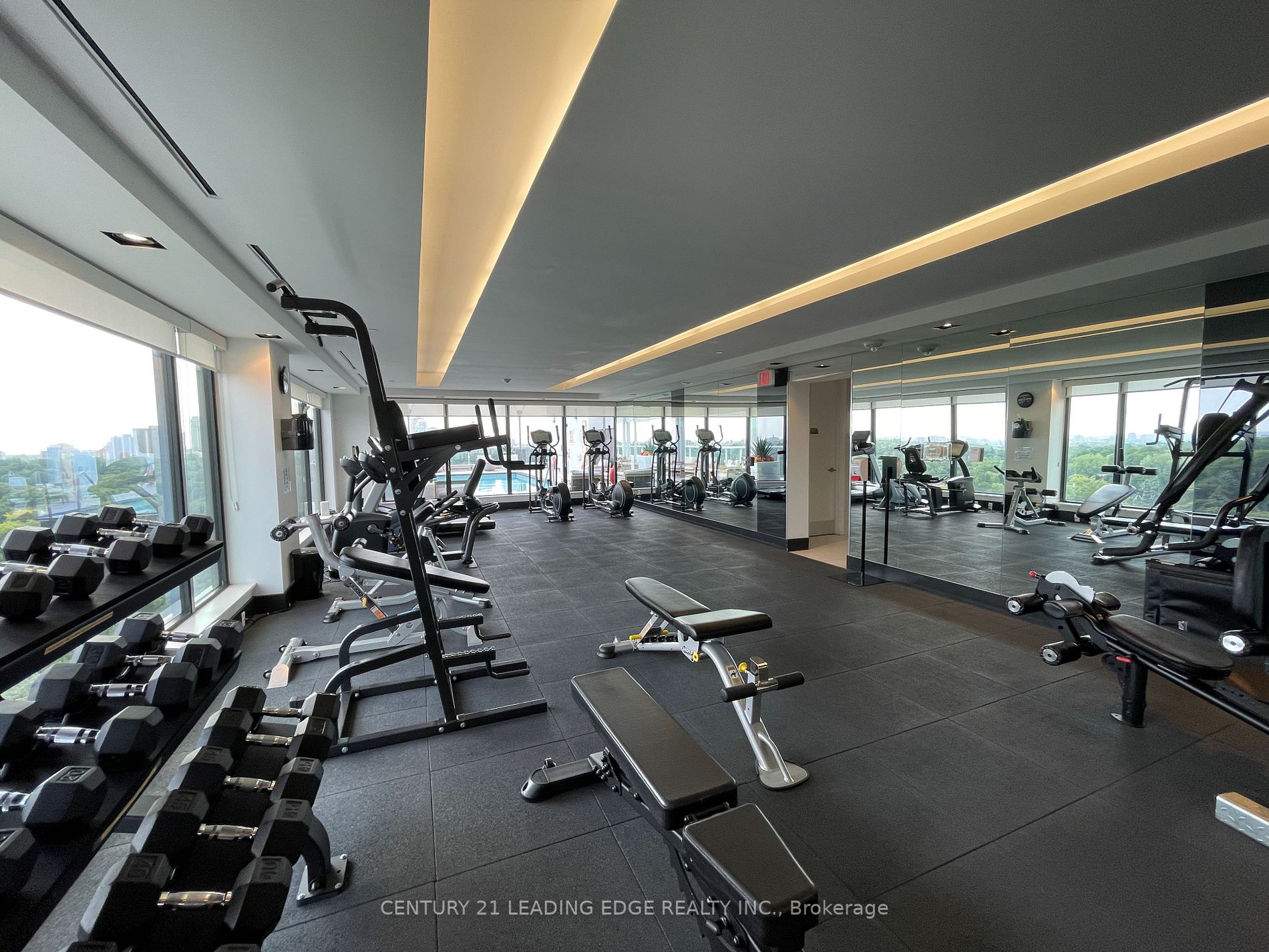 3018 Yonge St, #1111