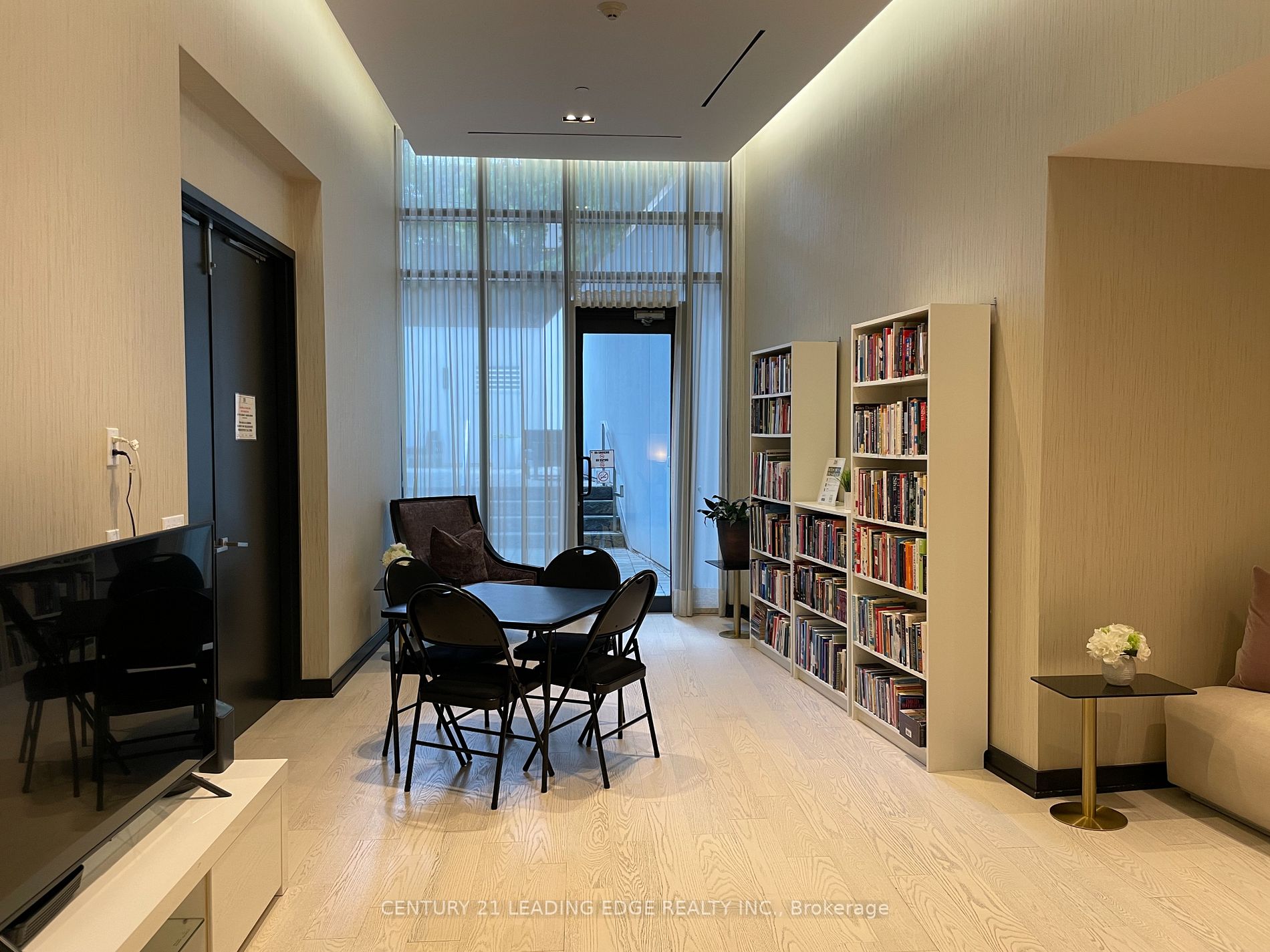3018 Yonge St, #1111