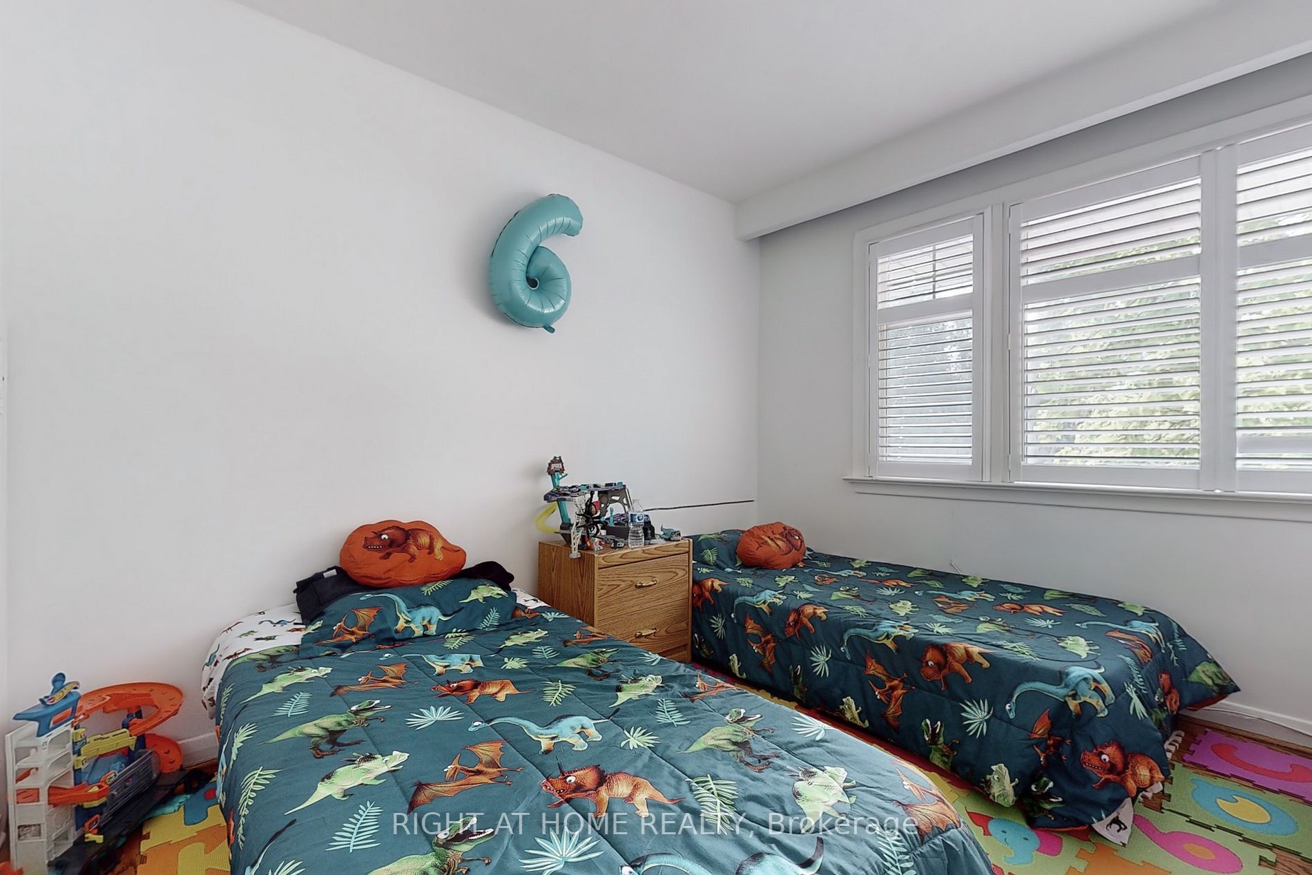 179 Honiton St
