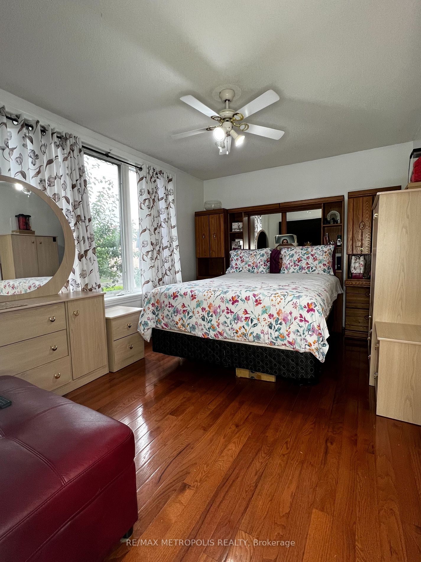 53 Stadacona Dr
