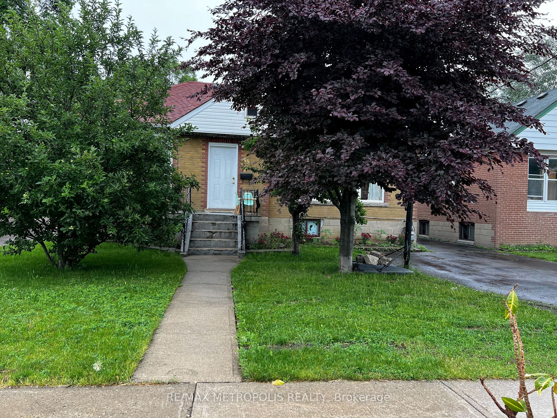 53 Stadacona Dr