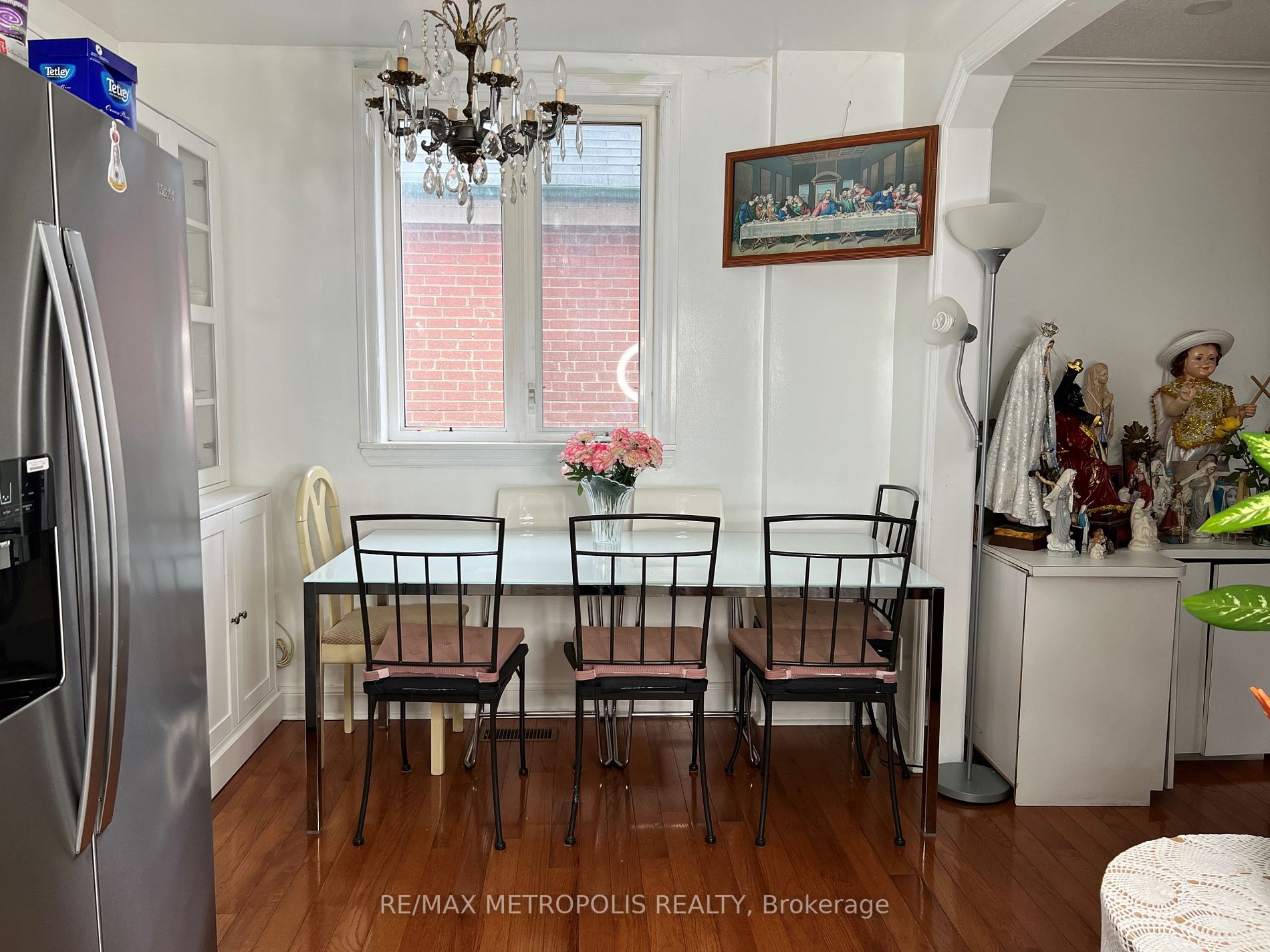 53 Stadacona Dr