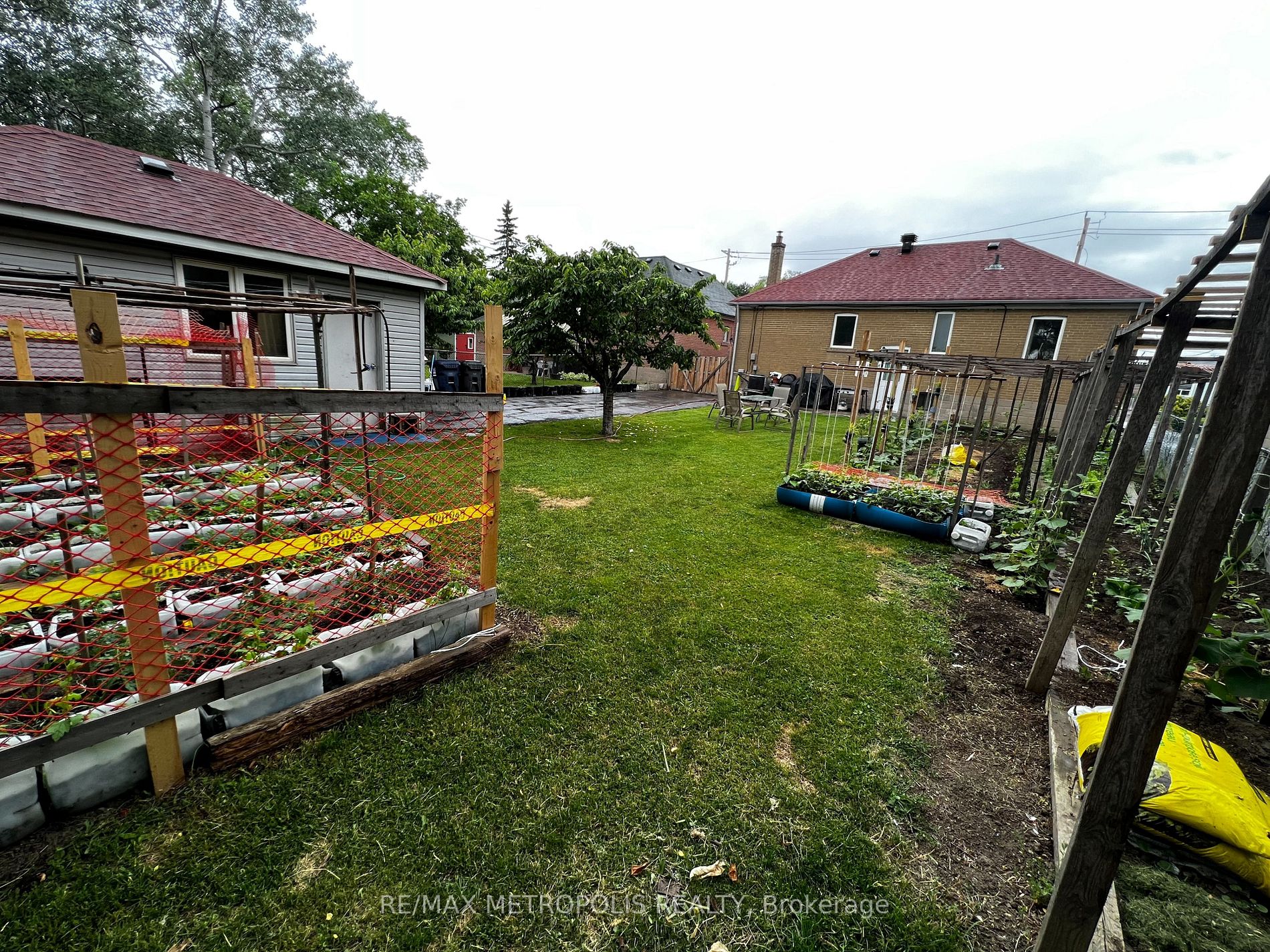 53 Stadacona Dr