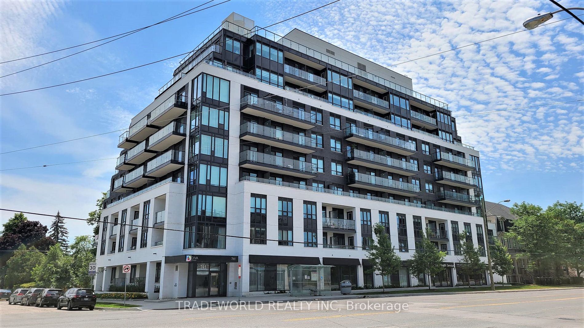 741 Sheppard Ave W, #806