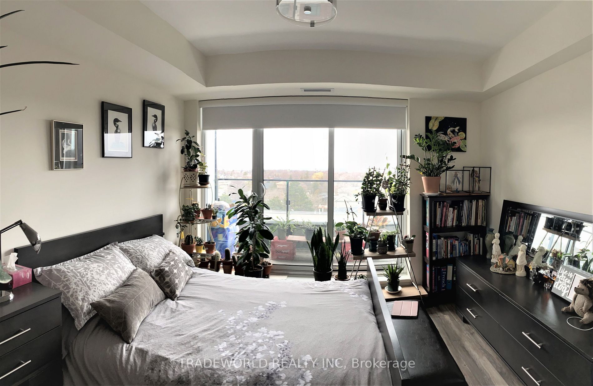 741 Sheppard Ave W, #806