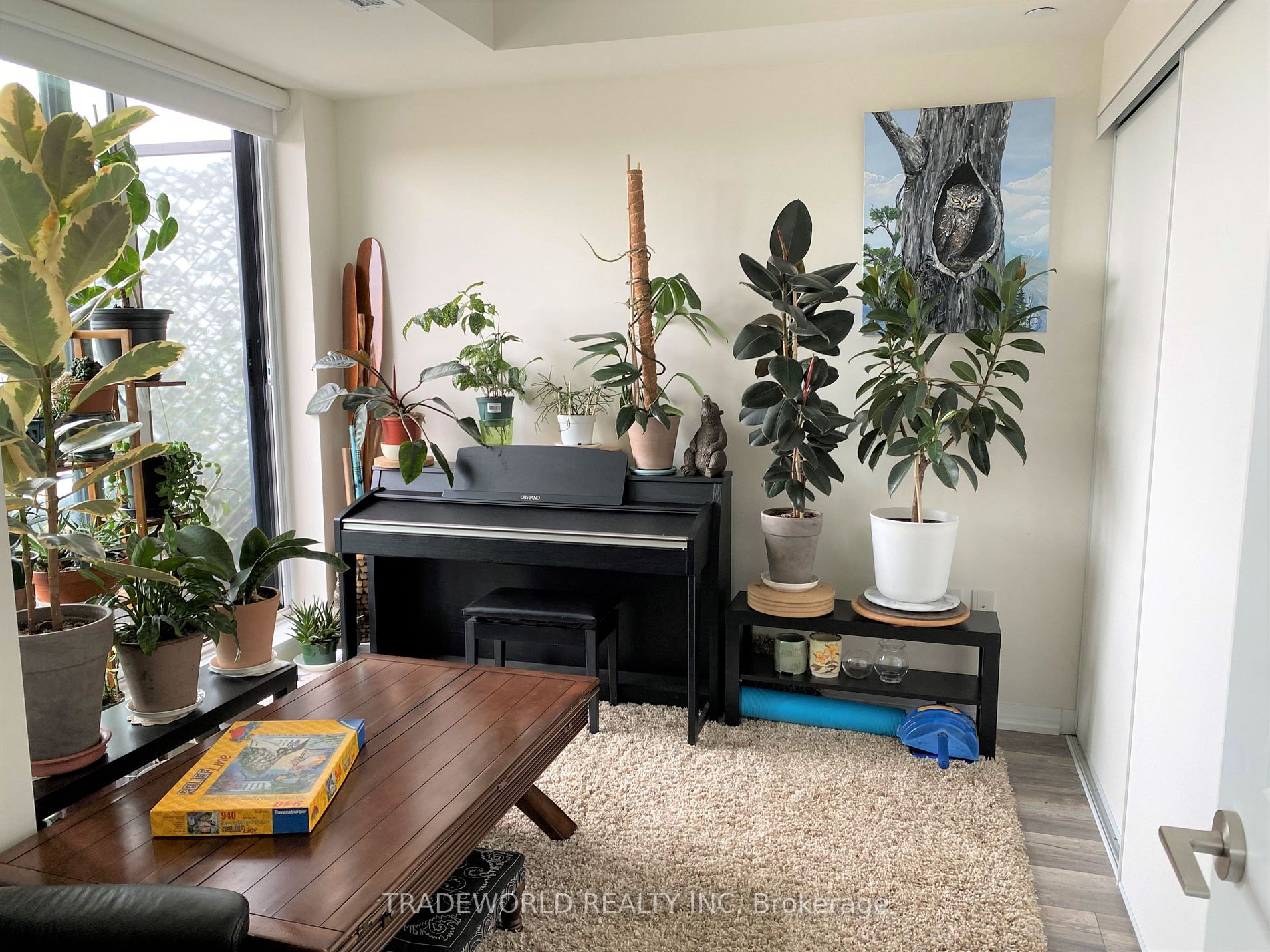 741 Sheppard Ave W, #806