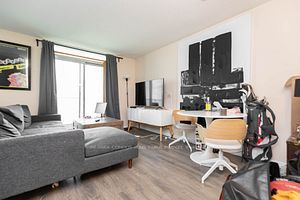18 Yonge St, #2106
