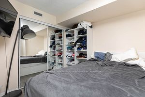 18 Yonge St, #2106