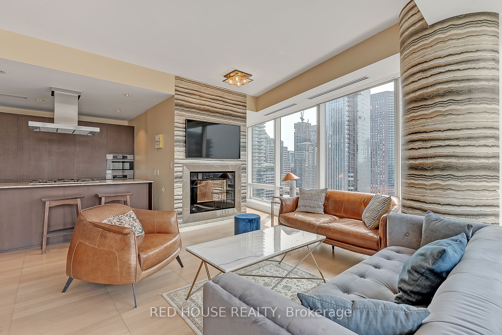 180 University Ave, #2105