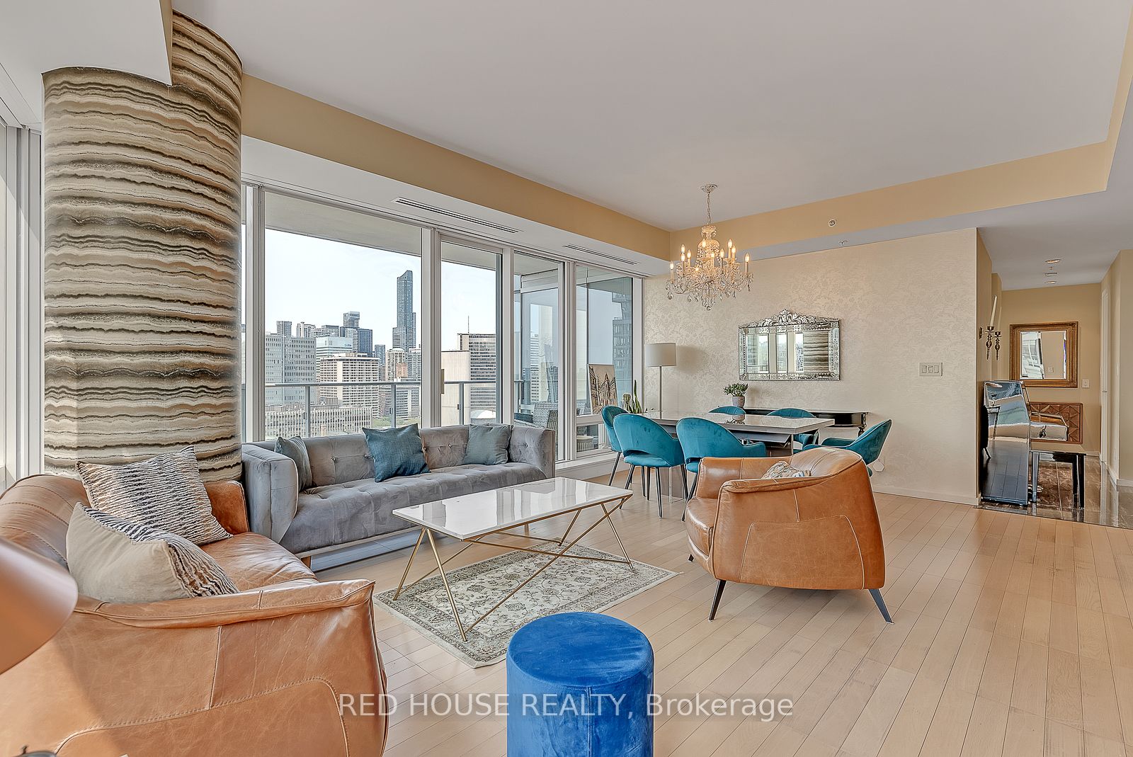 180 University Ave, #2105