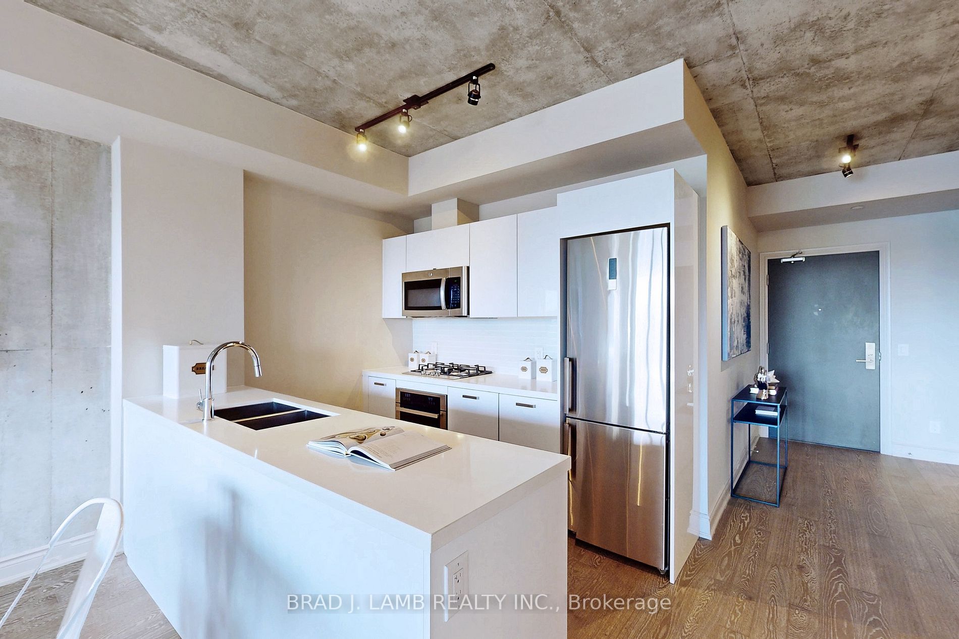 608 Richmond St W, #520