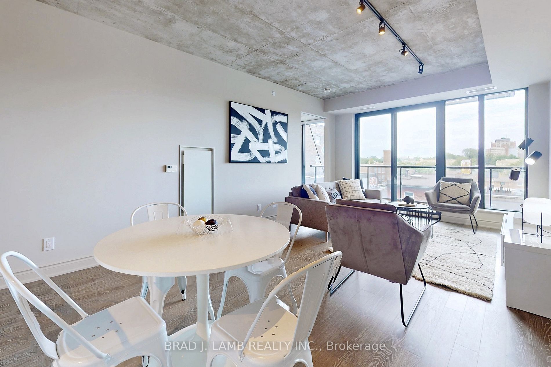 608 Richmond St W, #520