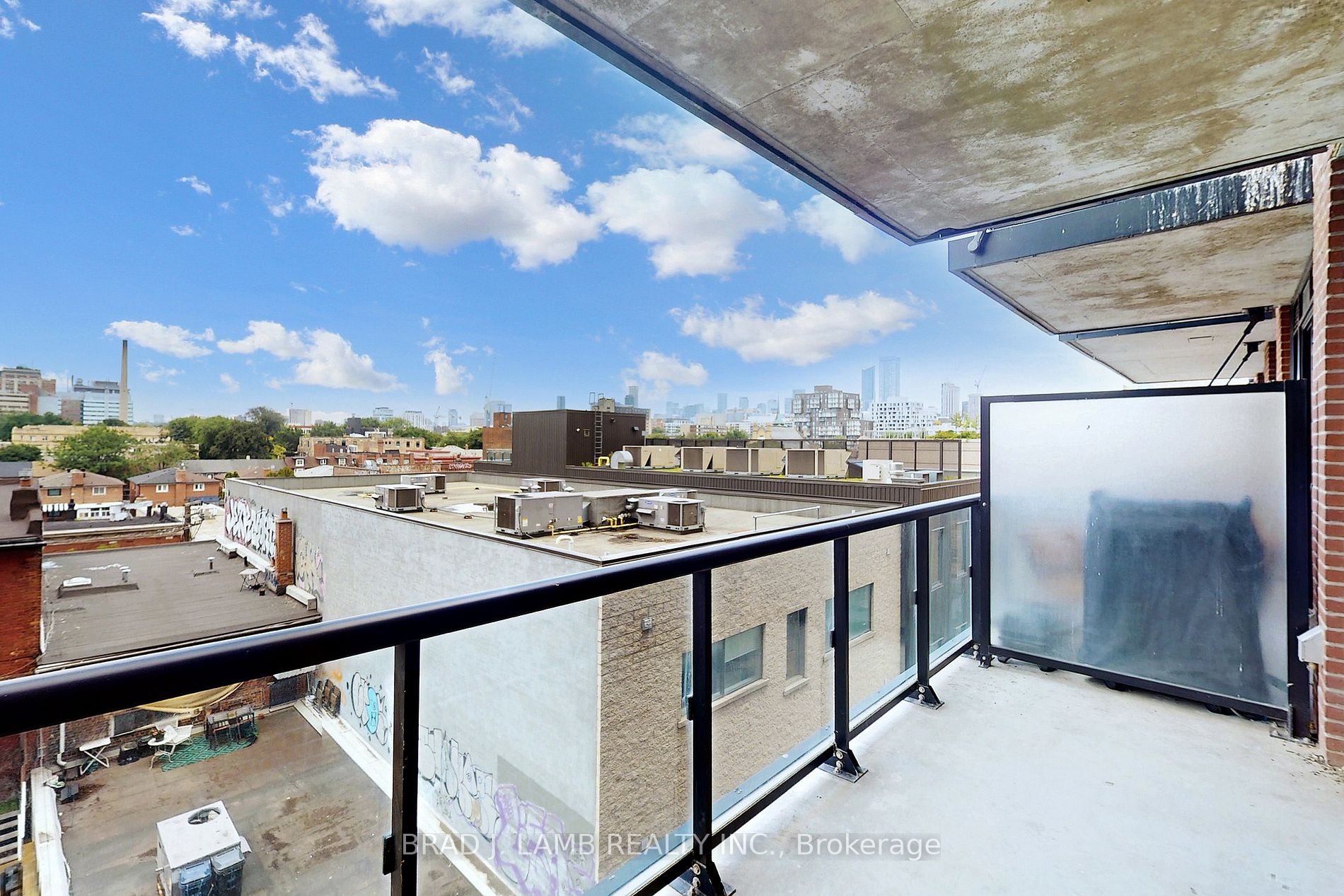 608 Richmond St W, #520
