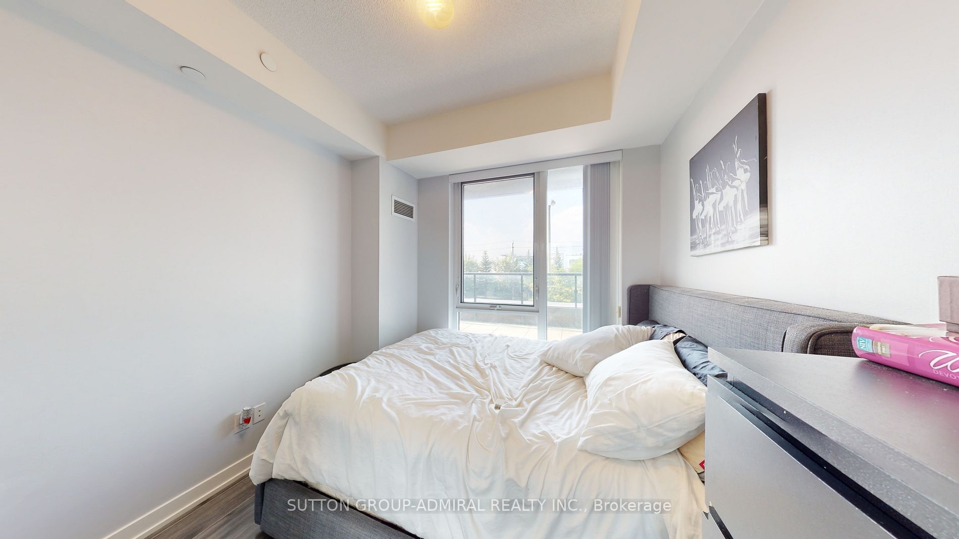 18 Rean Drive, #207