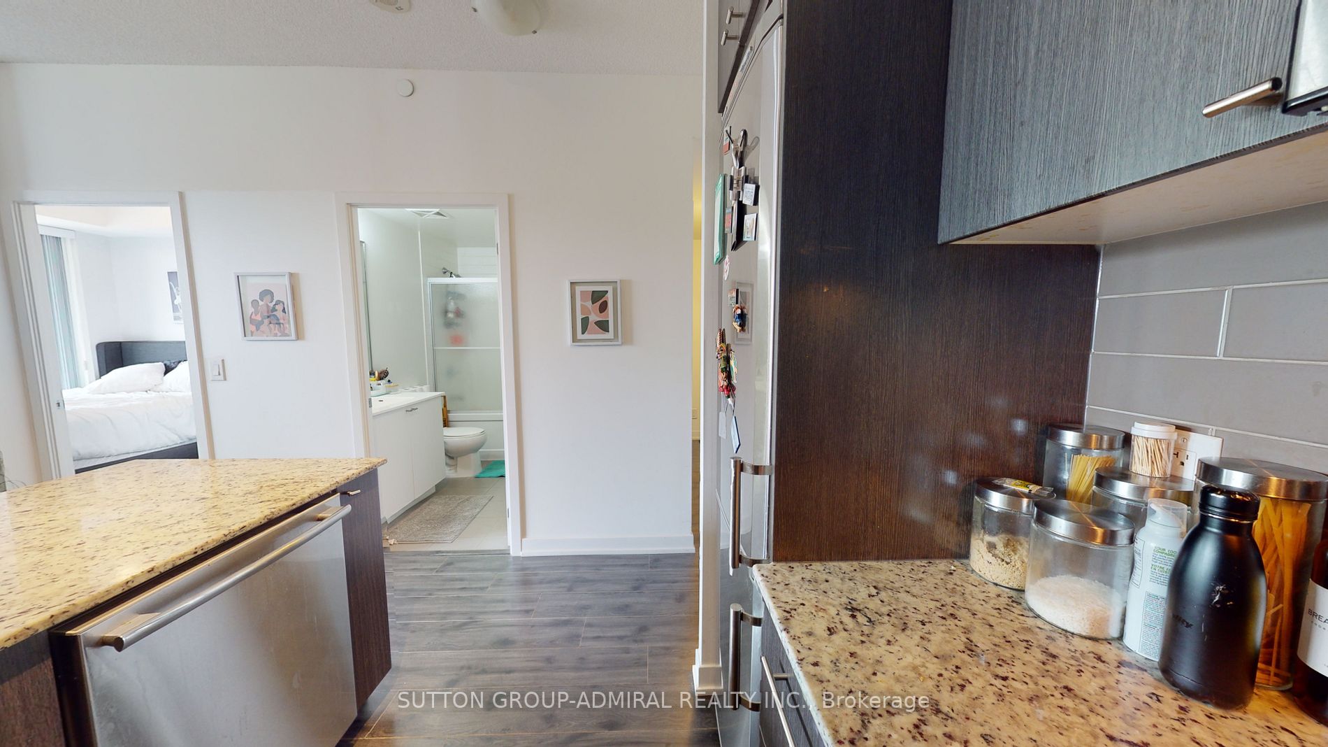 18 Rean Drive, #207