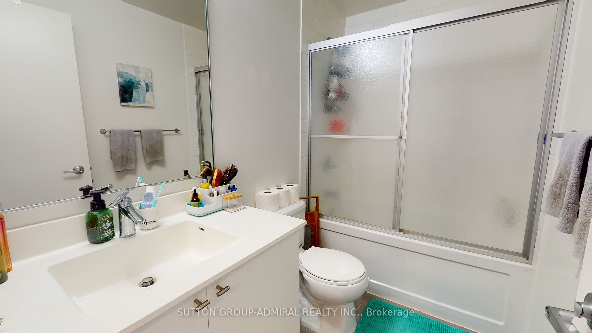 18 Rean Drive, #207
