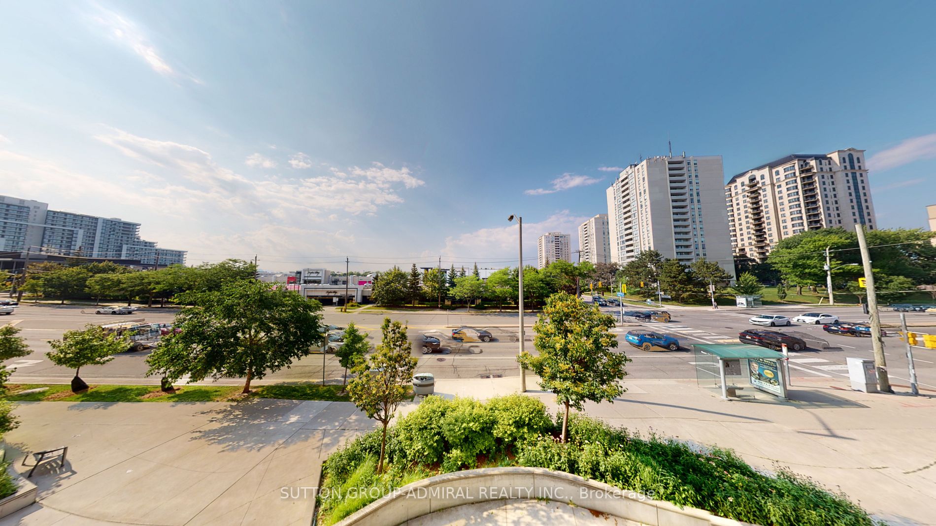 18 Rean Drive, #207