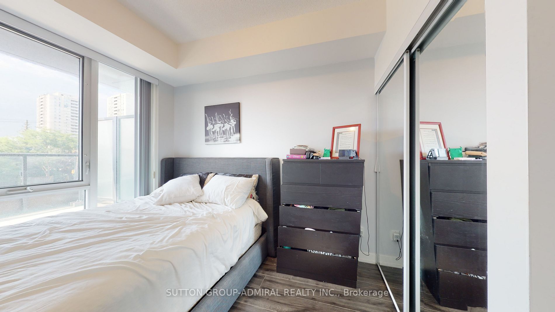 18 Rean Drive, #207
