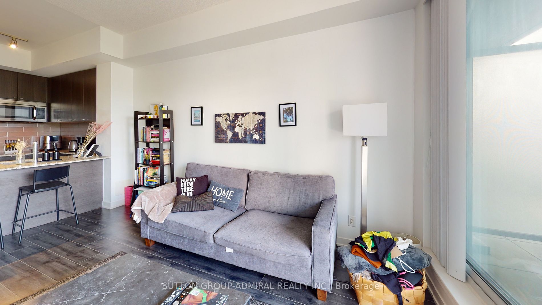 18 Rean Drive, #207