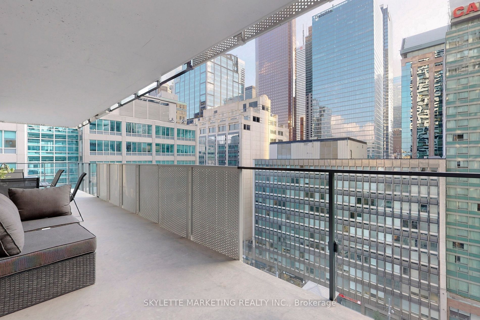 25 Richmond St E, #1105