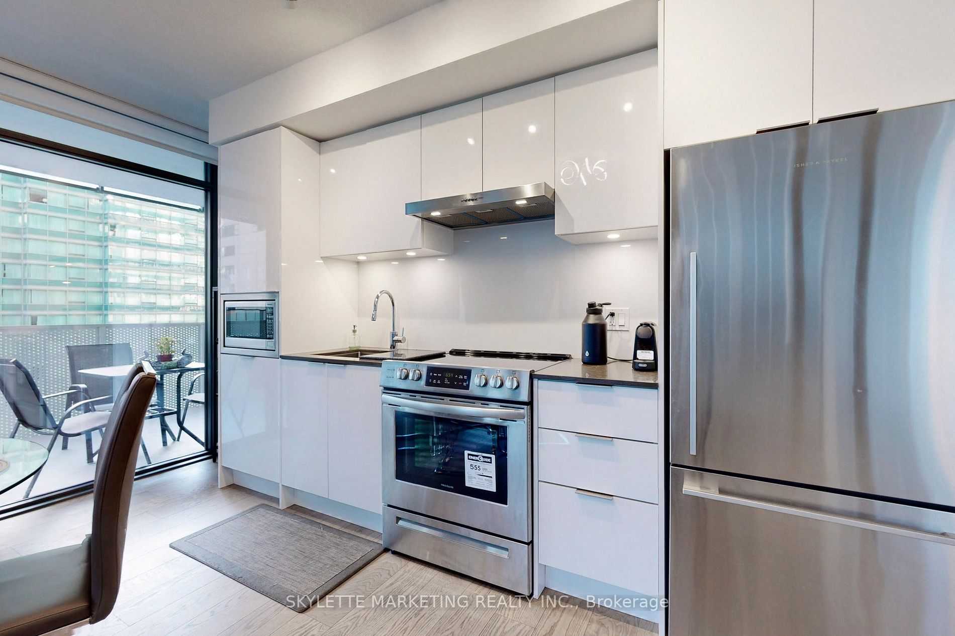25 Richmond St E, #1105