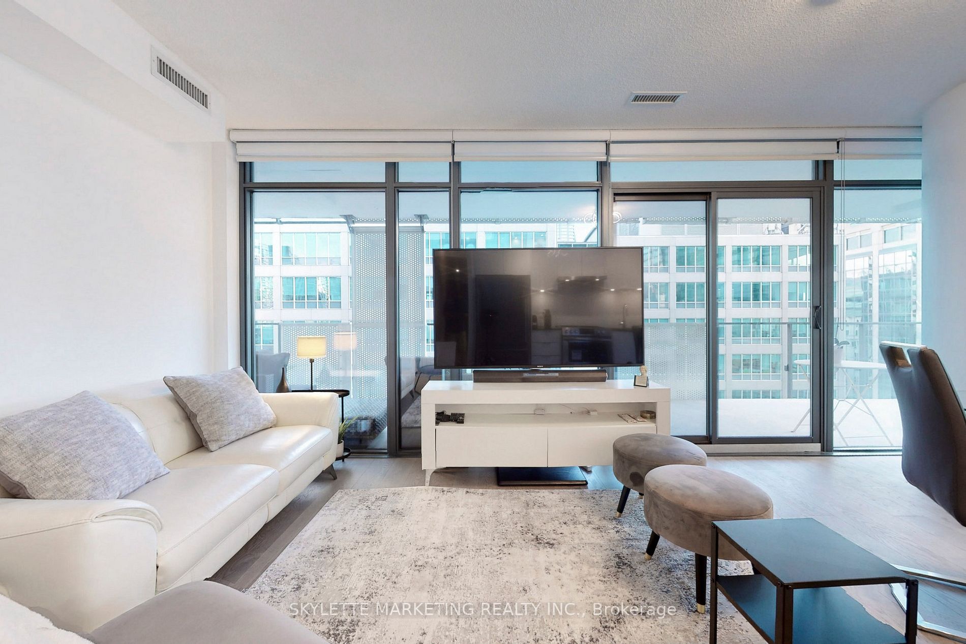 25 Richmond St E, #1105