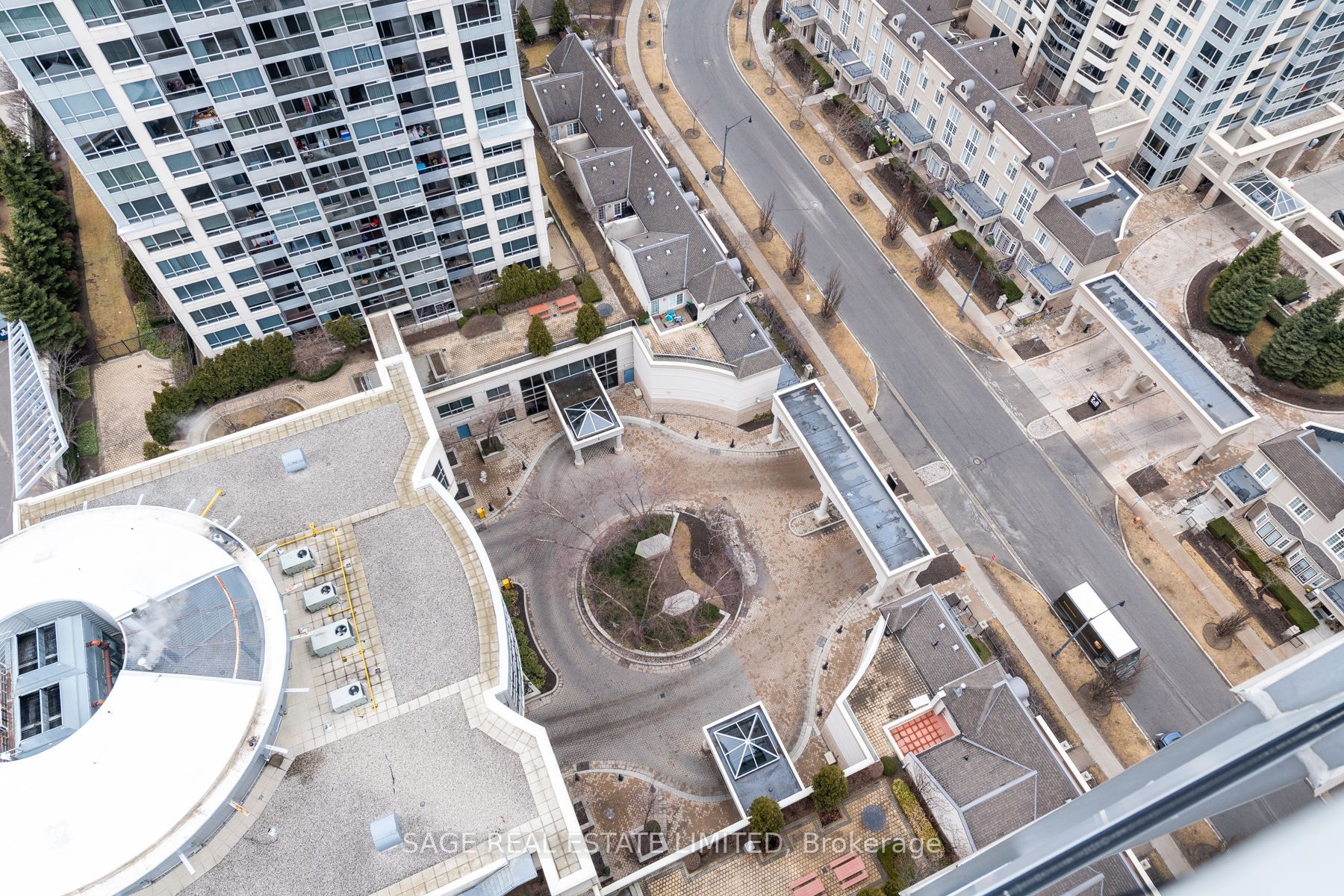 3 Rean Dr, #2512