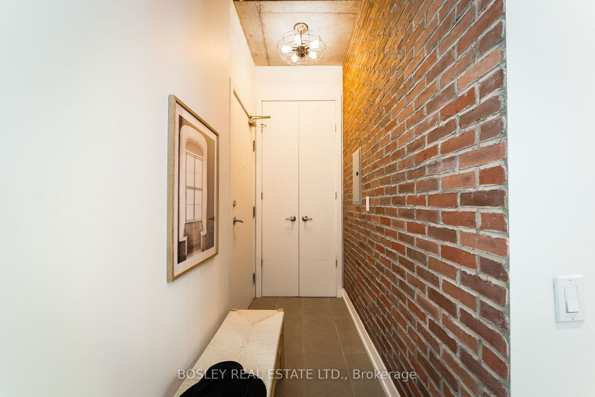 66 Portland St, #208
