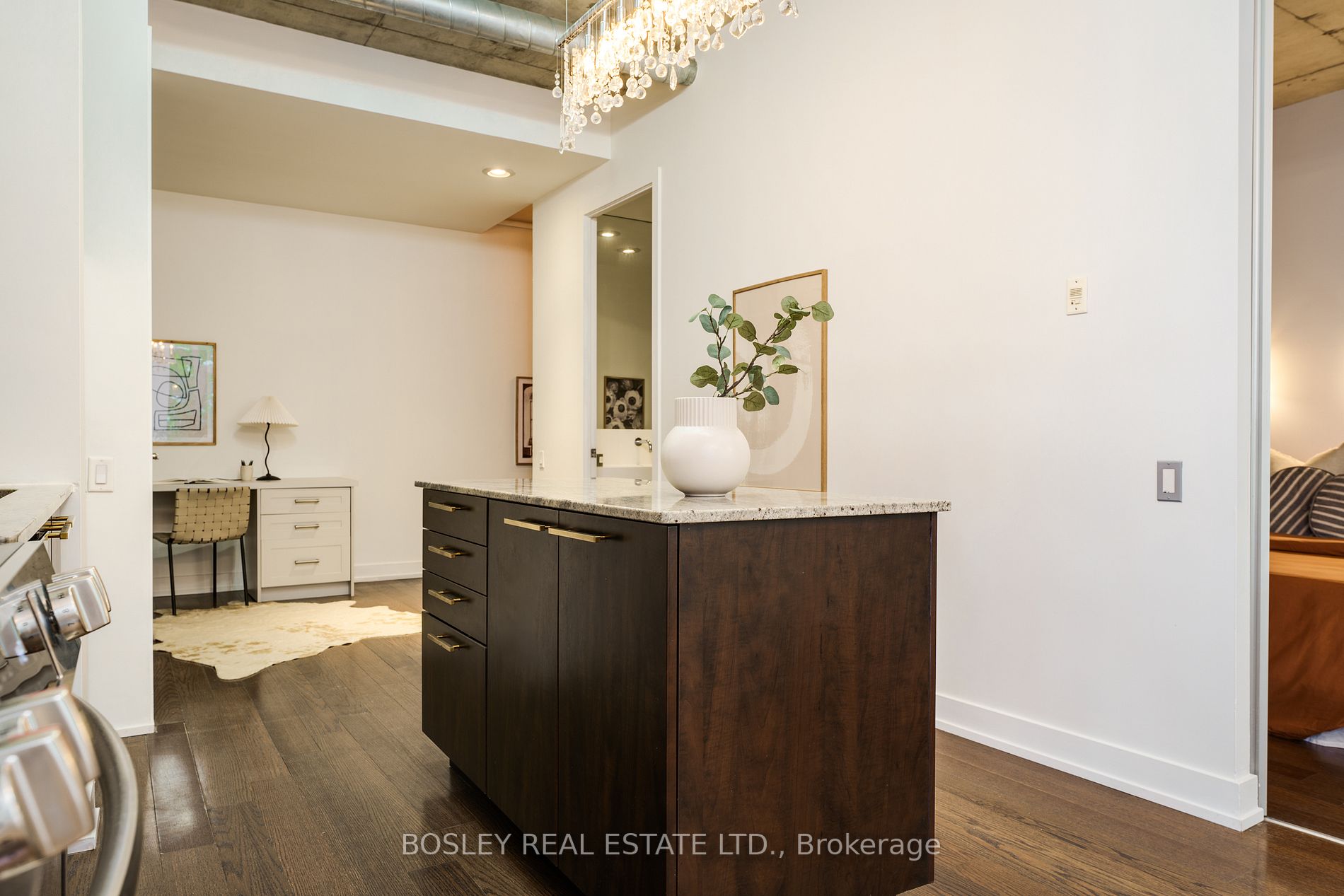 66 Portland St, #208