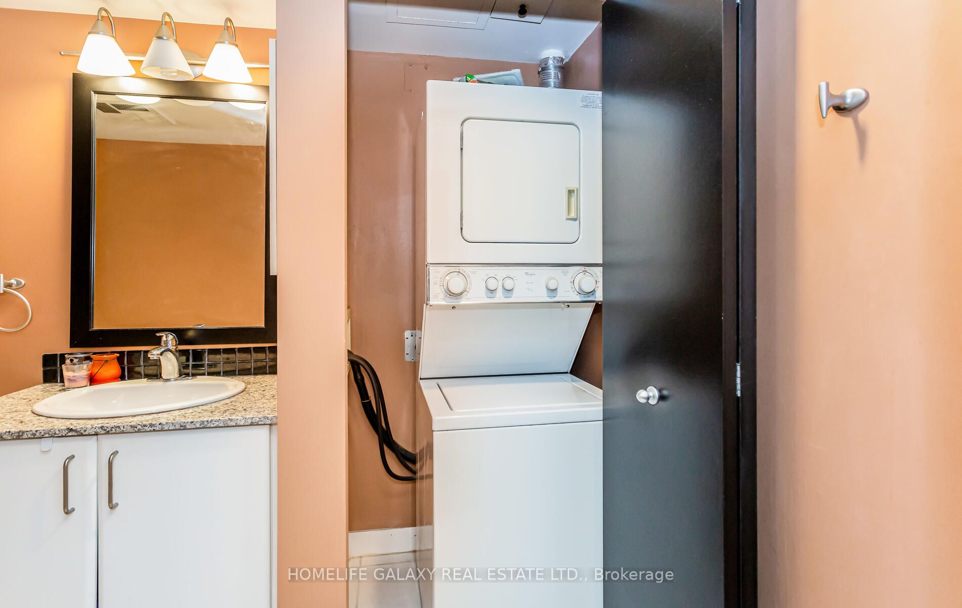 Listing C6736376 - Large Photo # 26