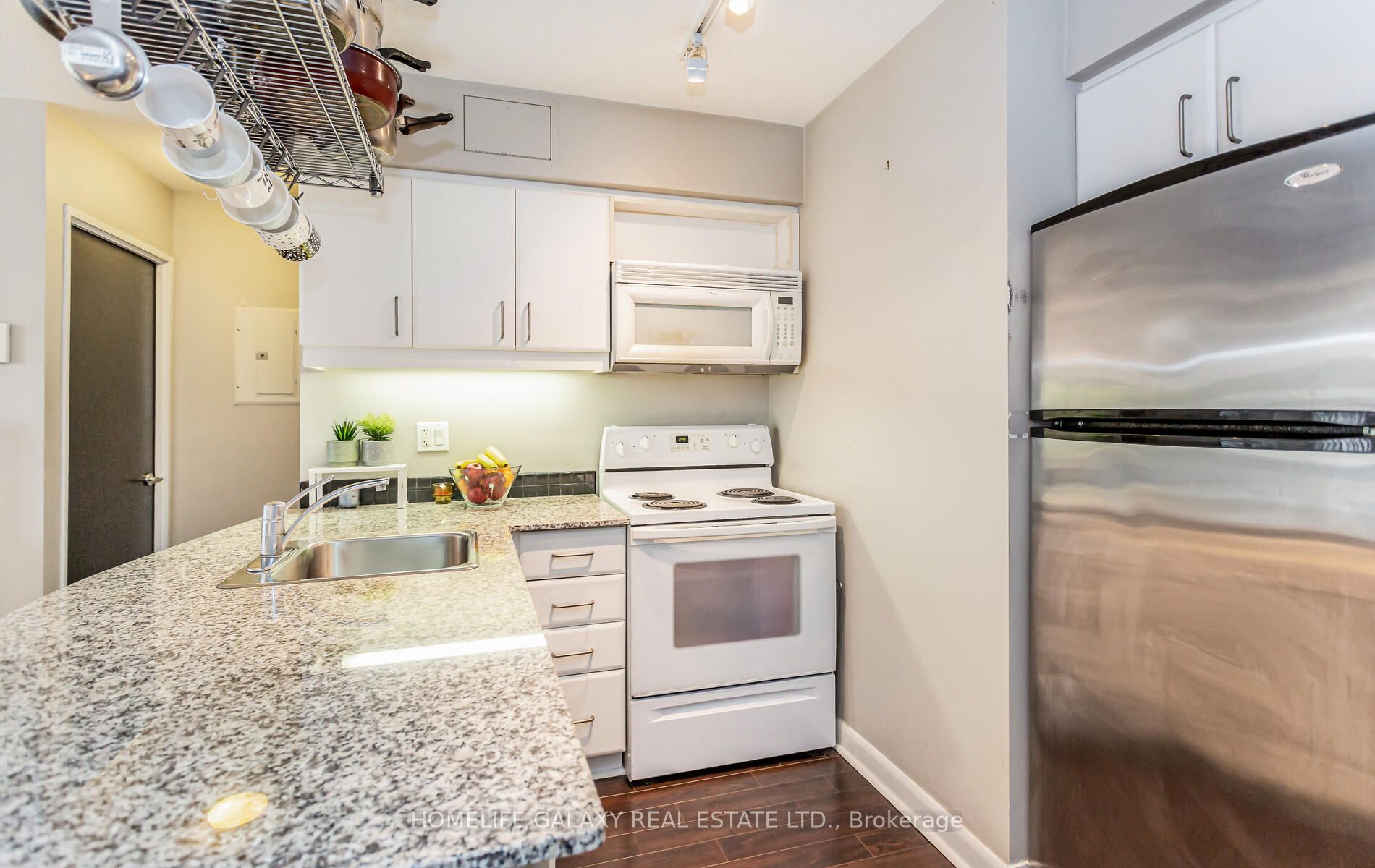 Listing C6736376 - Large Photo # 21