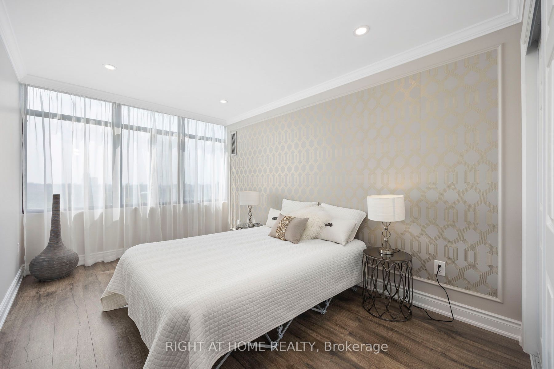 1555 Finch Avenue E, #1605