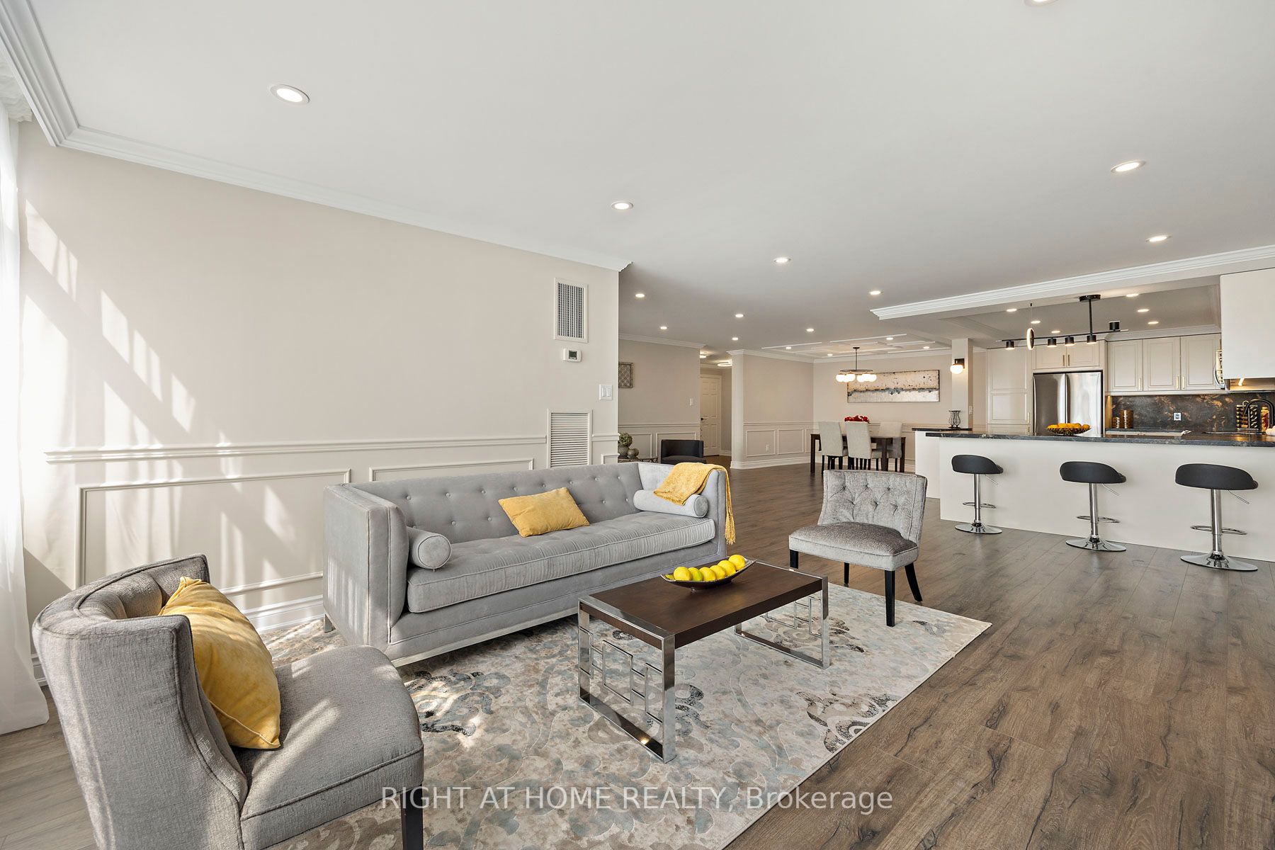 1555 Finch Avenue E, #1605