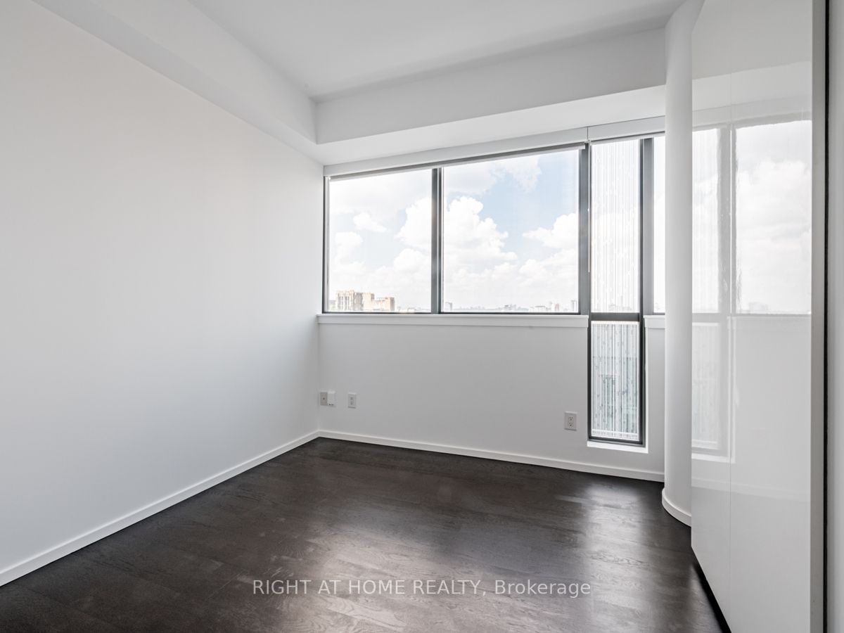 8 Charlotte St, #1603