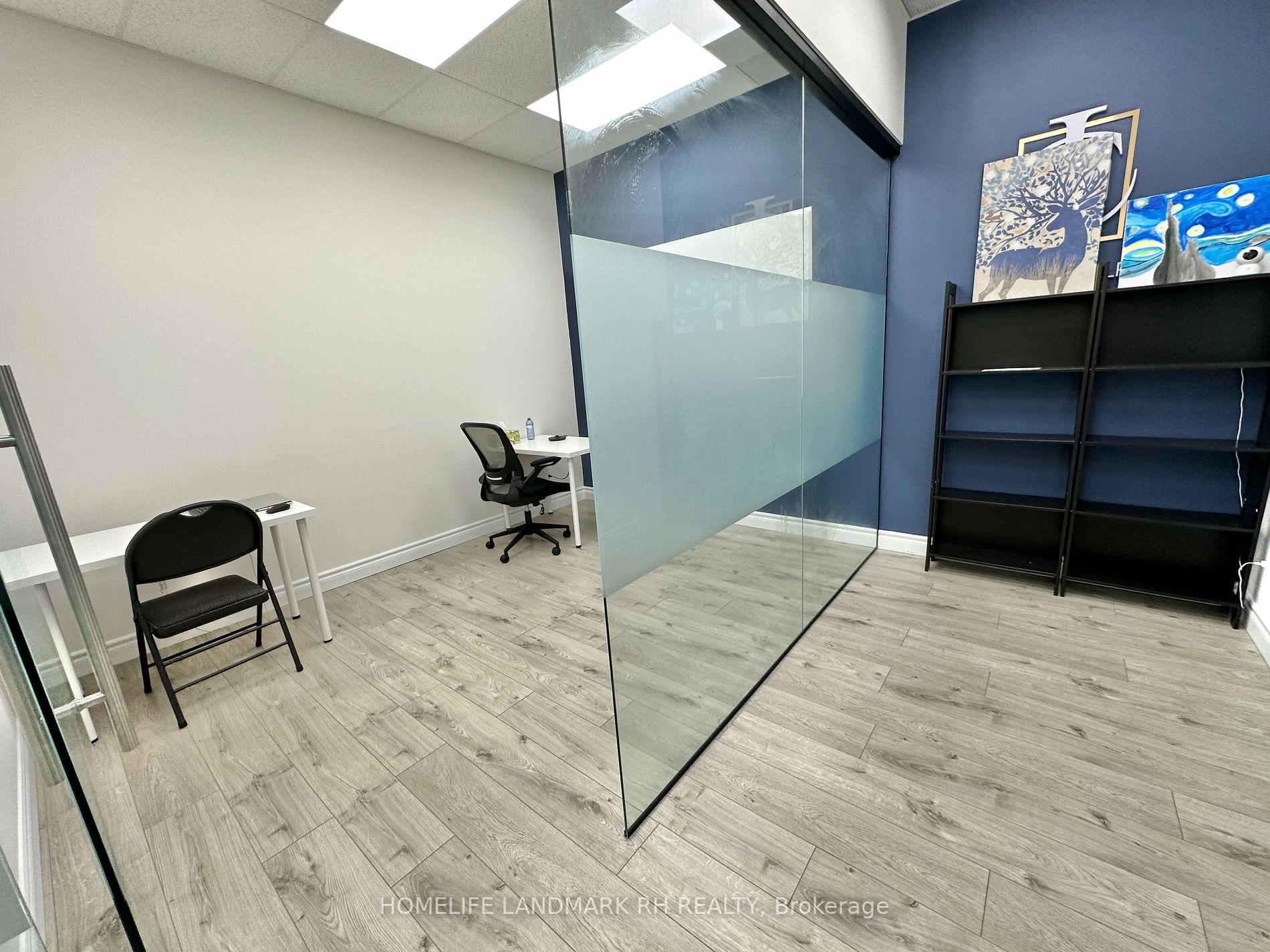 4750 Yonge St, #307